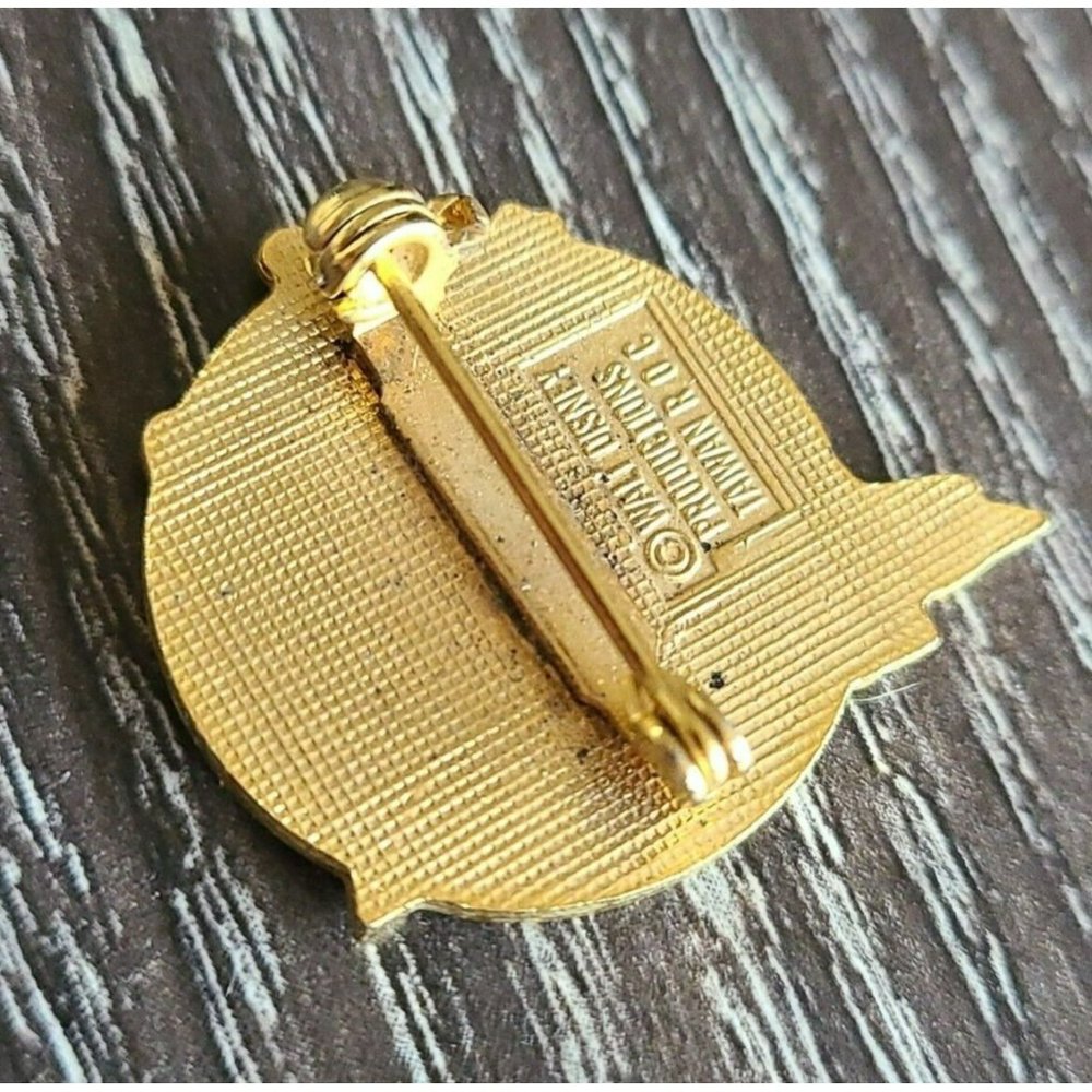 Vintage Disney Donald Duck Tomorrow Land 1986 Space Suit Small Lapel Pin - Picture 4 of 5